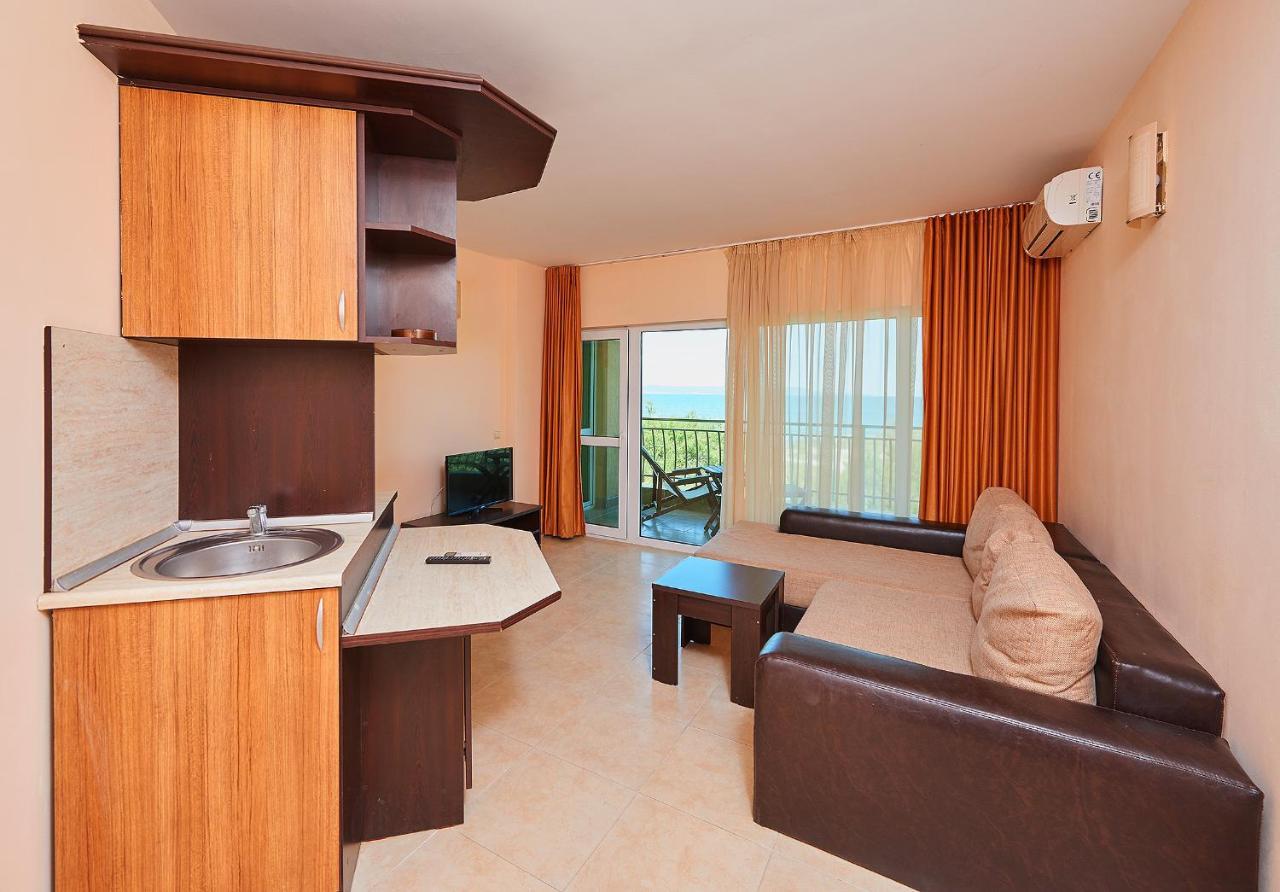 Guest House California Pomorie Extérieur photo
