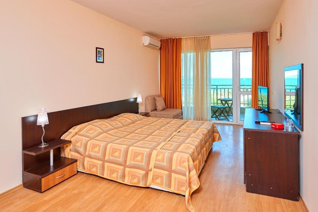 Guest House California Pomorie Extérieur photo