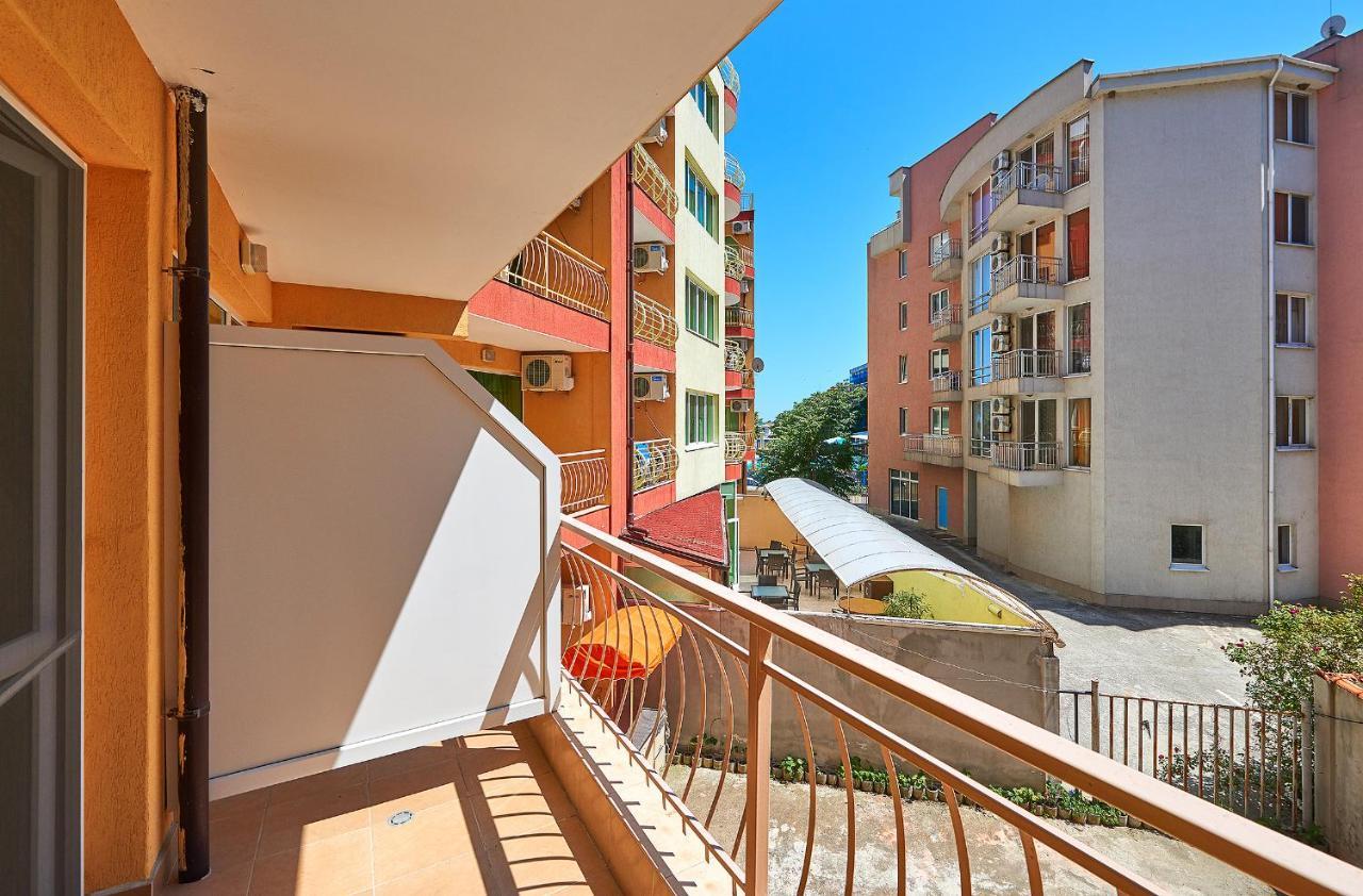 Guest House California Pomorie Extérieur photo