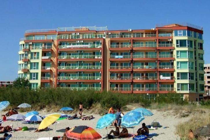 Guest House California Pomorie Extérieur photo