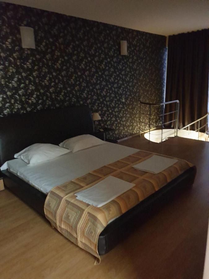 Guest House California Pomorie Extérieur photo